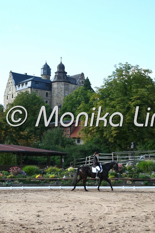 009M0469_BL Kassini_Dressur A.JPG